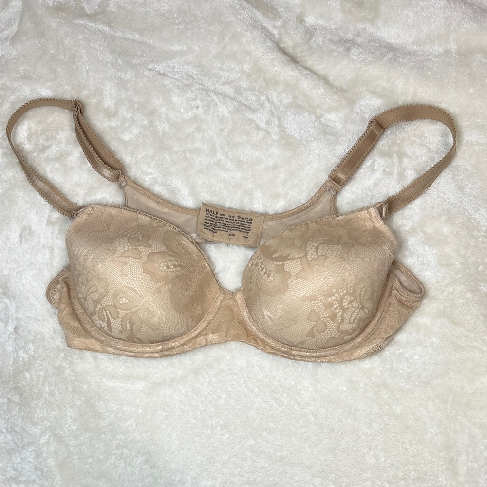 36B Underwire Nude Bra Padded with a Lace Style